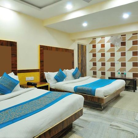 Hotel Lahorimal Deluxe 新德里 外观 照片