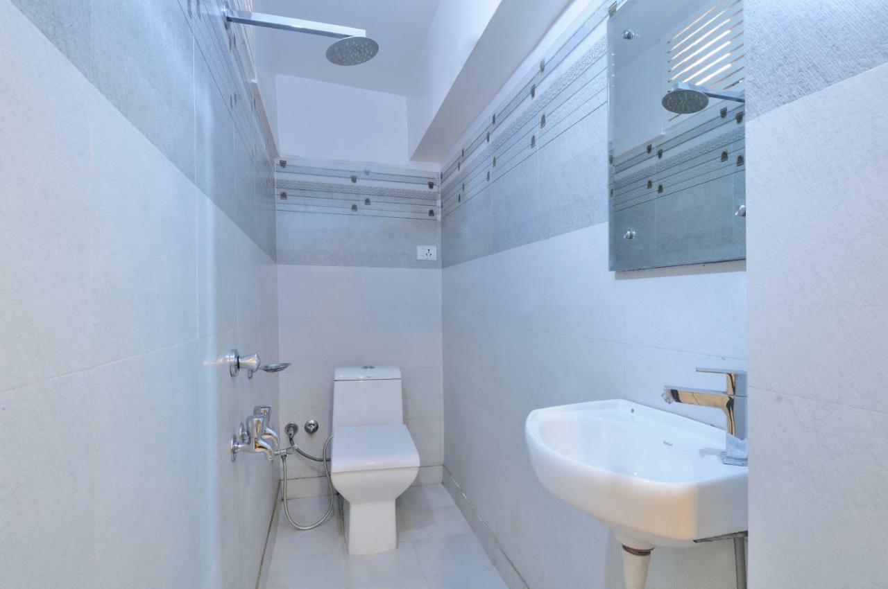 Hotel Lahorimal Deluxe 新德里 外观 照片