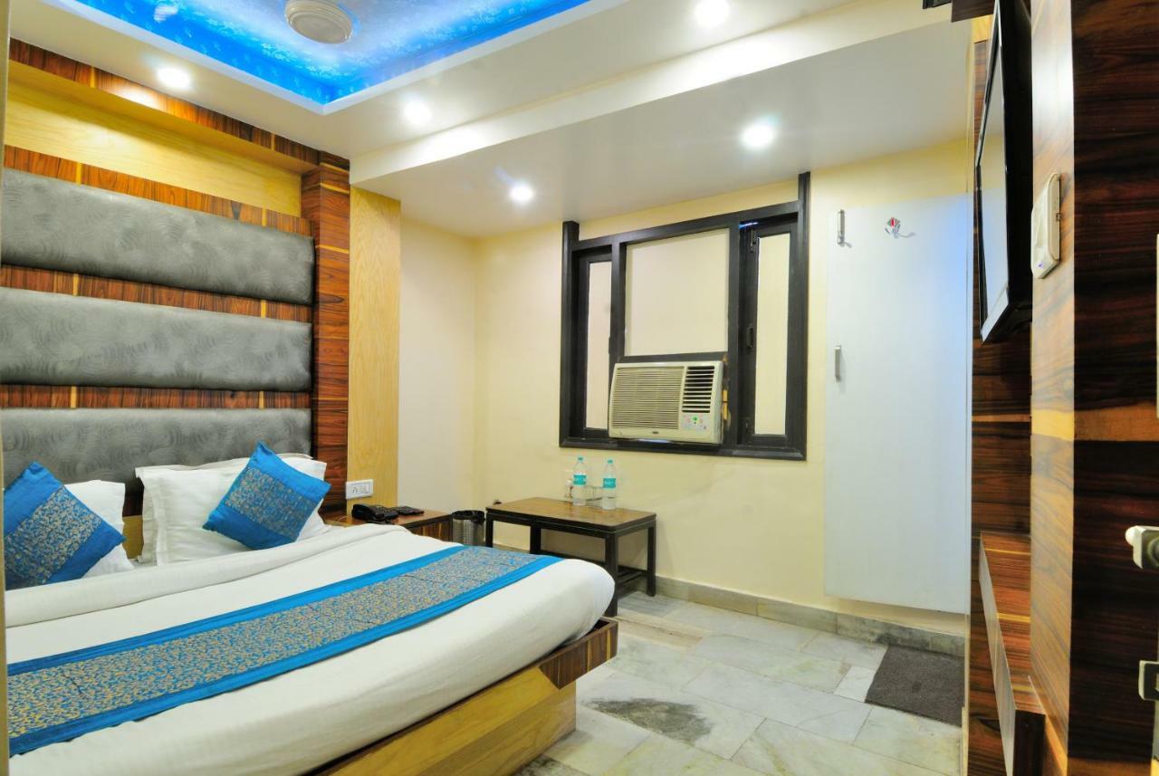 Hotel Lahorimal Deluxe 新德里 外观 照片