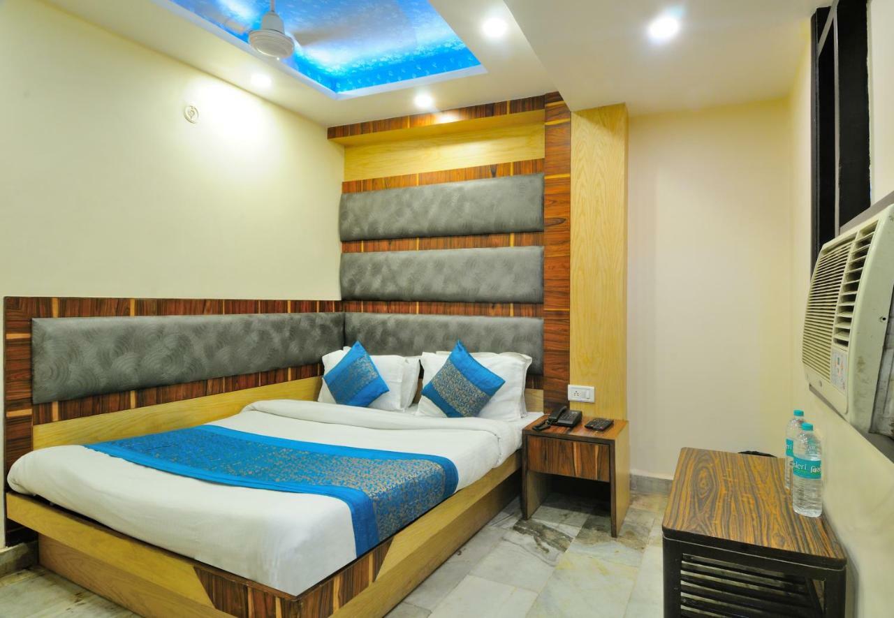 Hotel Lahorimal Deluxe 新德里 外观 照片