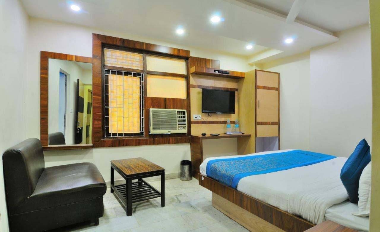 Hotel Lahorimal Deluxe 新德里 外观 照片