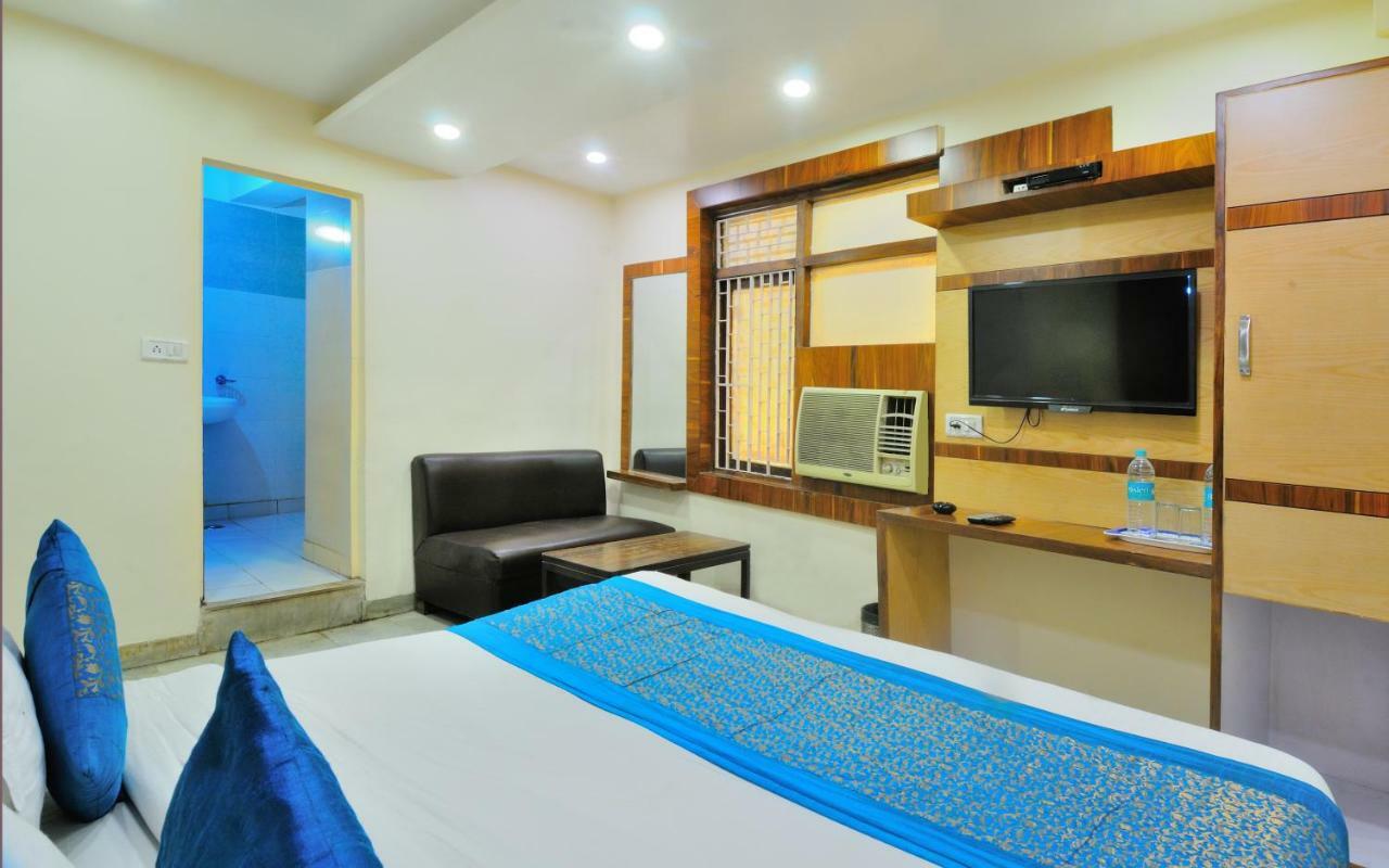 Hotel Lahorimal Deluxe 新德里 外观 照片