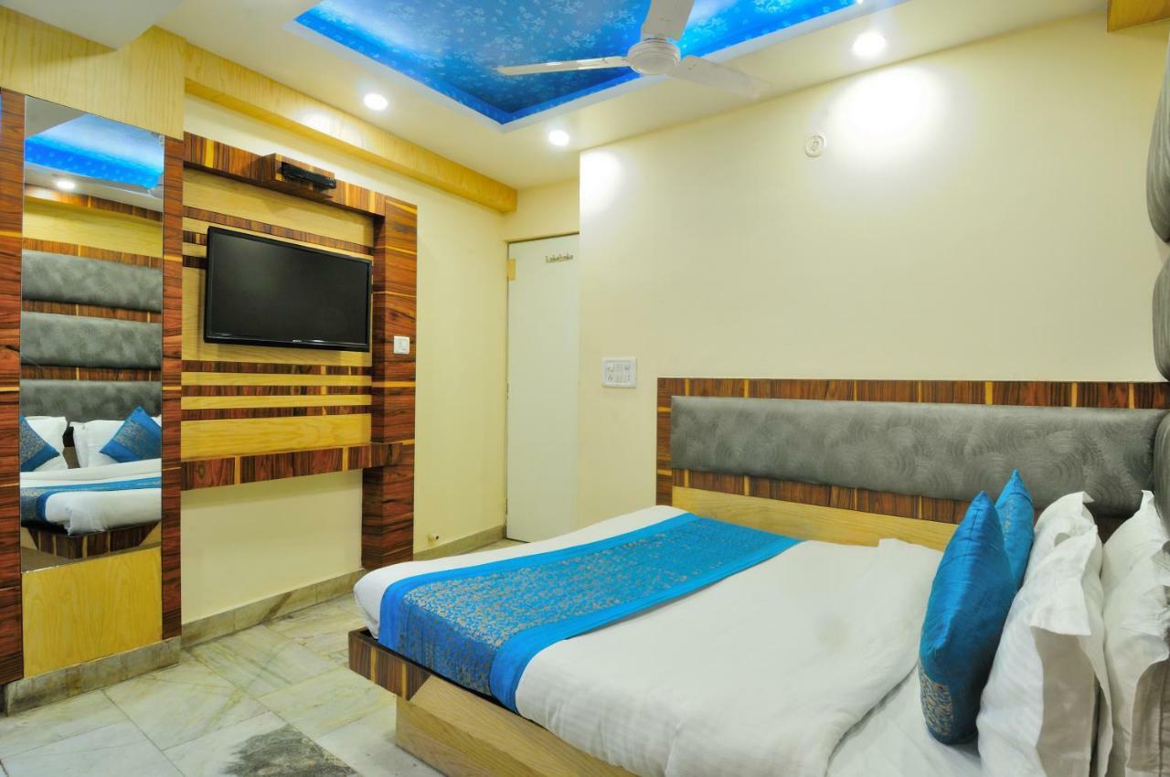 Hotel Lahorimal Deluxe 新德里 外观 照片
