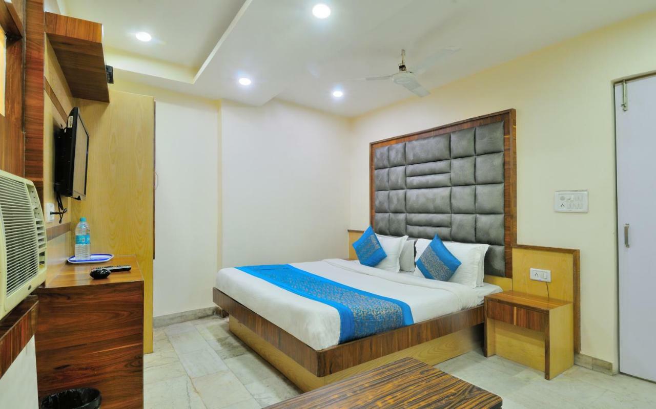 Hotel Lahorimal Deluxe 新德里 外观 照片